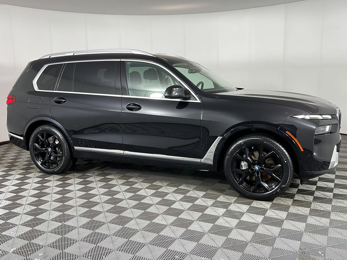 Certified Pre-Owned 2024 BMW X7 xDrive40i Sports Activity Vehicle